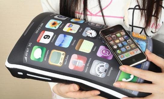 Sweet iPhone Dreams With The iCushion