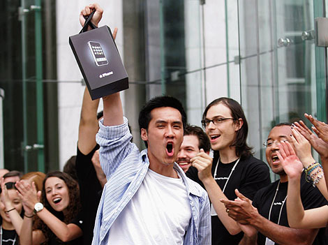 AT&T Won’t Have More iPhone 4’s In Stock Until June 29