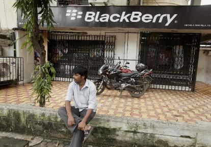 India gives RIM 60 extra days as new proposals earn reprieve