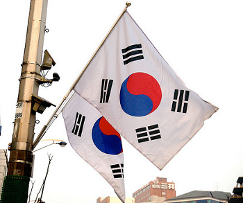 South Korea sends in Cyber Terror police over Google Street View wifi data