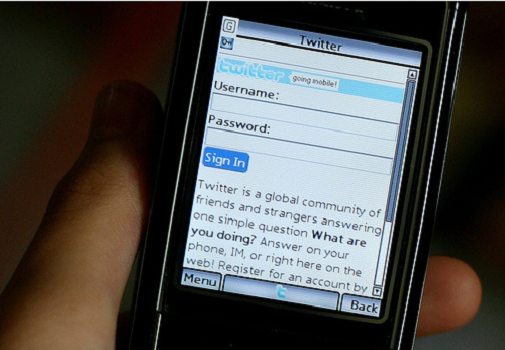 Twitter gets back to its roots; announces faster follows via mobile