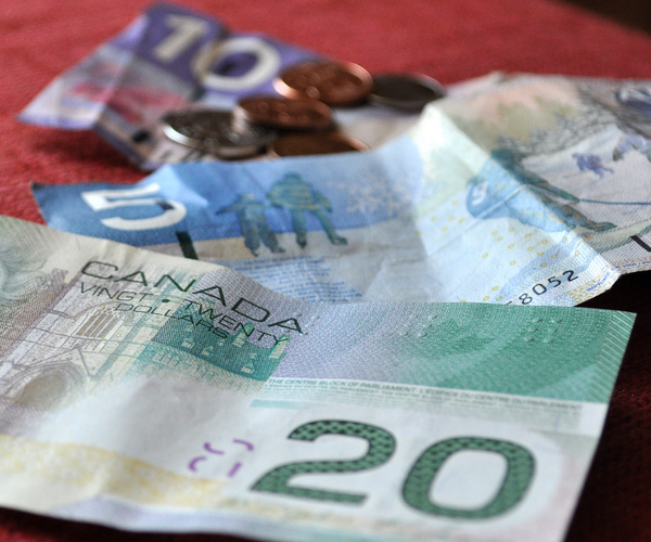 OneSpout Pulls Canadian Group Buying Together