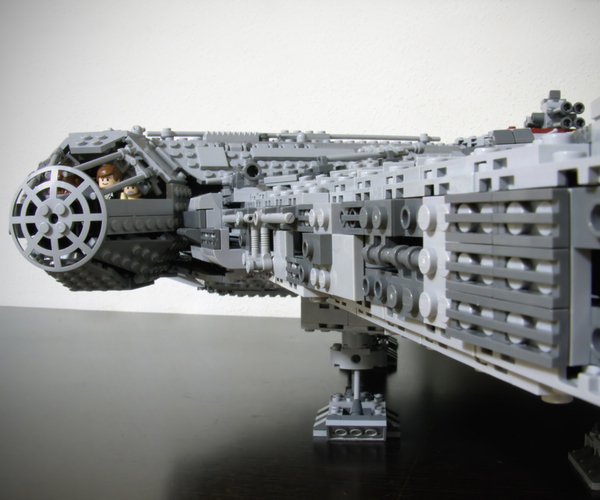 First Look: Star Wars Arcade Falcon Gunner