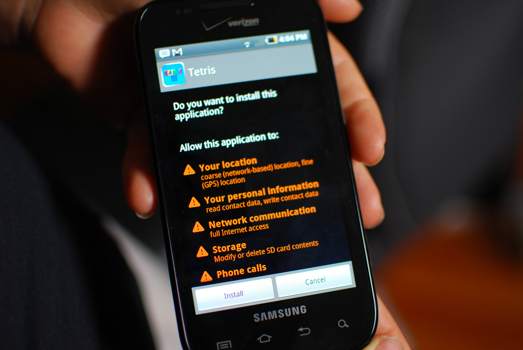 New Android bug allows spoofed applications to silently download other apps