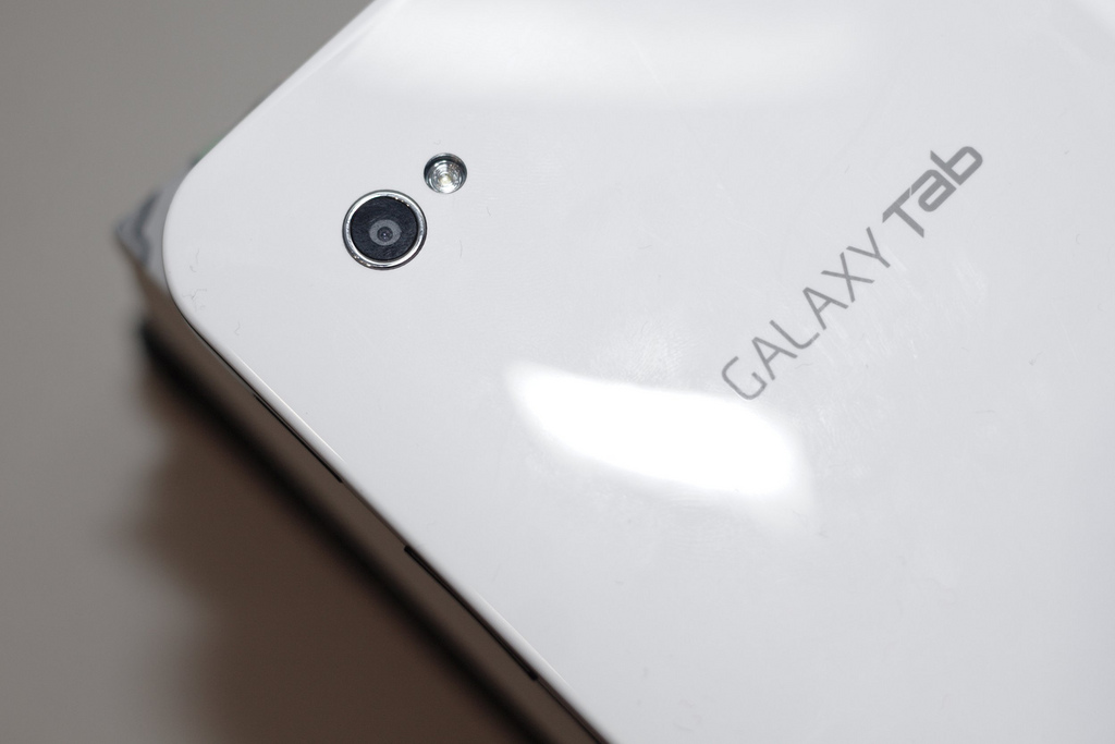 Samsung Sells 600,000 Galaxy Tab Devices At Launch
