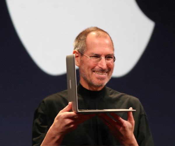 Macbook Air receives Consumer Report’s highest rating.