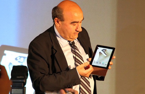 Acer to unveil 10-inch Windows 7 and 7-inch Android 2.2 tablets today?