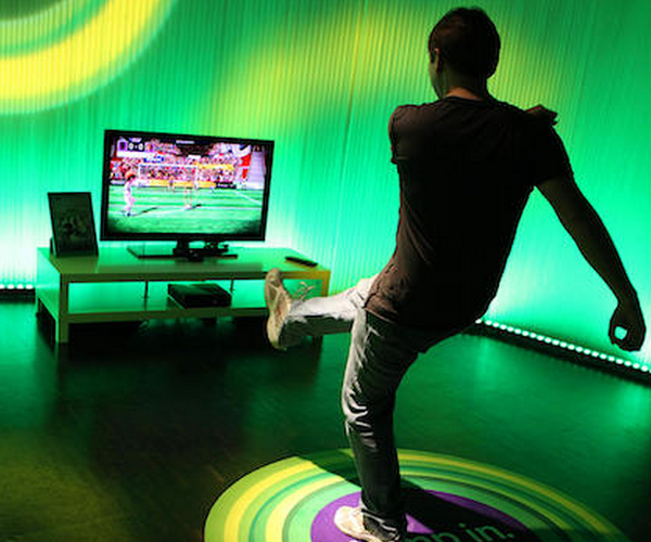 Xbox Kinect to outsell the PlayStation Move this holiday