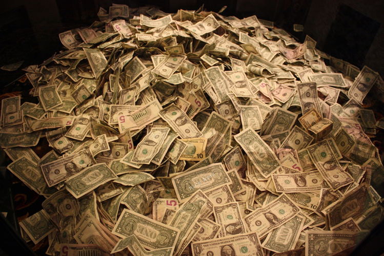 Paychecks: Google’s Great but Facebook’s Fantastic