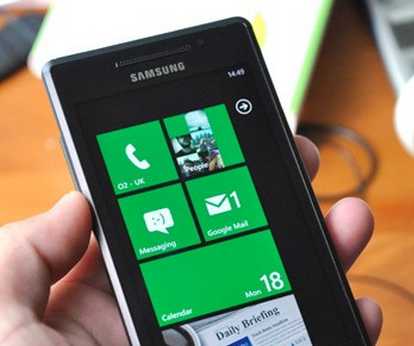 Going to buy a Windows Phone 7 handset? Watch this first