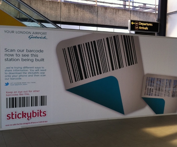 Giant barcodes at UK airport to lead visitors on “Discovery Tour”