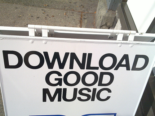 Study: In 2010, 1.2 billion songs will have been downloaded illegally in Britain