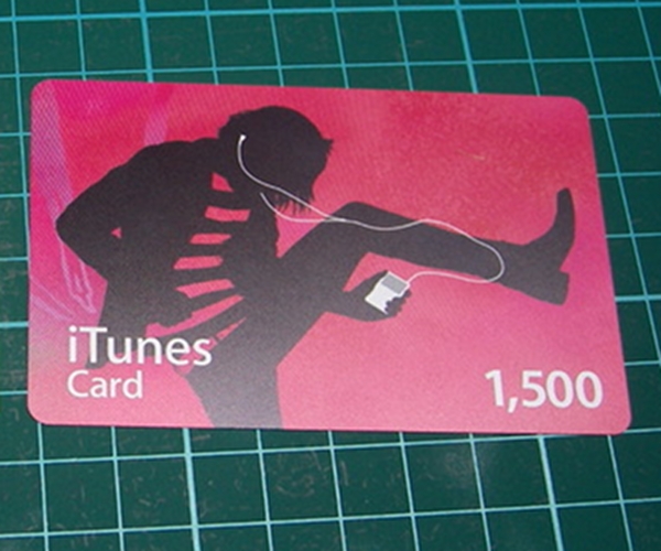 Teen buys his own songs 2000 times with stolen credit cards, reaps £500,000 royalties