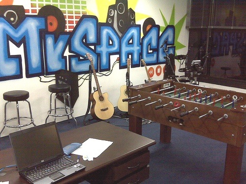 Myspace to “lay off 550 to 600 employees tomorrow”