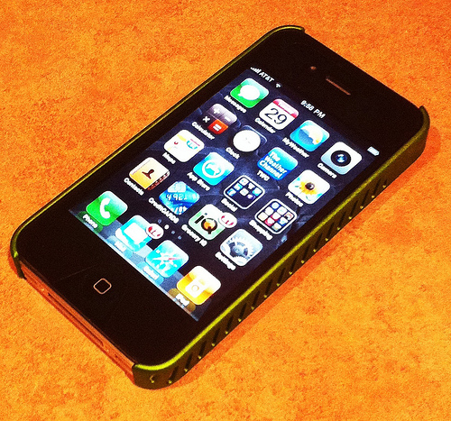 Theme It brings a dedicated theme store to your jailbroken iPhone