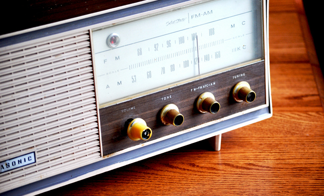 Labels fight piracy by letting you buy songs as soon as radio starts playing them