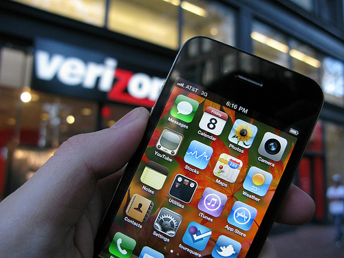 American Airlines Releases Useful iPhone App