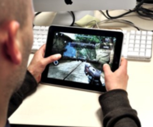 Fling Joystick offers new design for iPad gamers