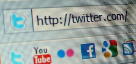 Social-Media-Twitter-YouTube-Flickr-Facebook