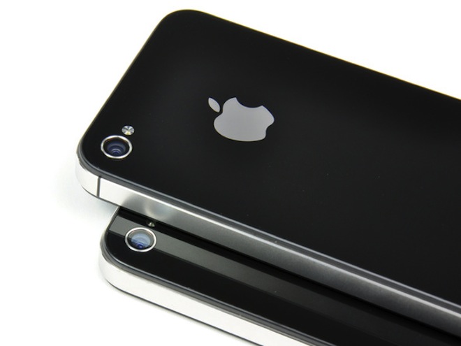 Verizon’s iPhone 4 carries world-mode chip. Carriers sigh at iPhone 5’s independence.