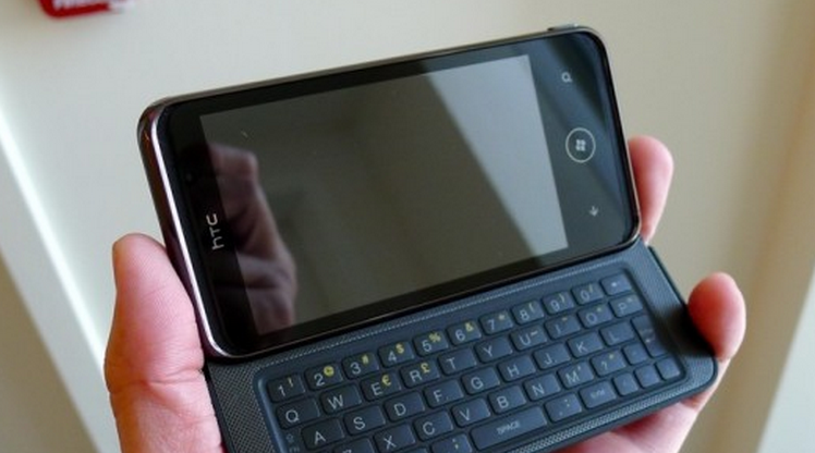 Did Microsoft just lay the groundwork for the first Windows Phone 7 update?
