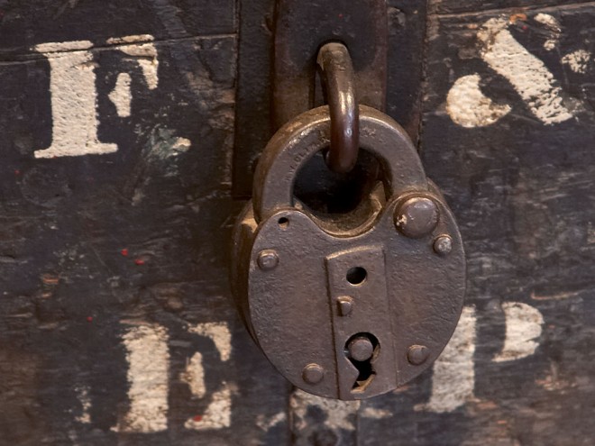 Reveal Passwords: a bookmarklet that well… reveals your site passwords