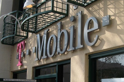 T-mobile to offer all mobile phones for free this weekend