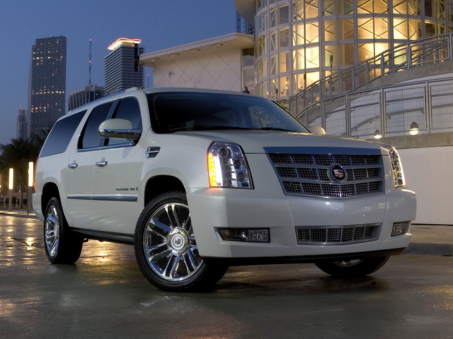 Use the GroundLink app to book car service anywhere in the world
