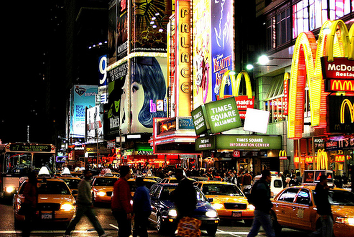 Microsoft rents giant section of Times Square to promote Windows Phone 7