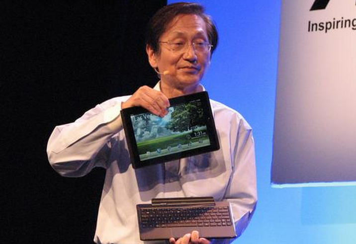 Microsoft goes to war, begins to advertise Windows 7 slates