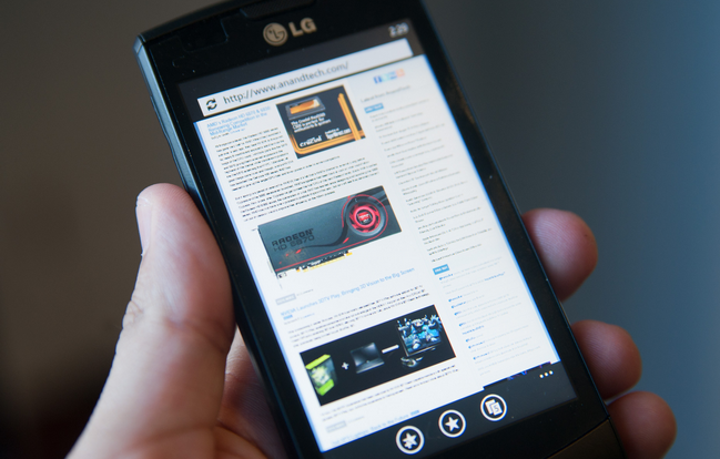 New footage of IE9 Mobile in action