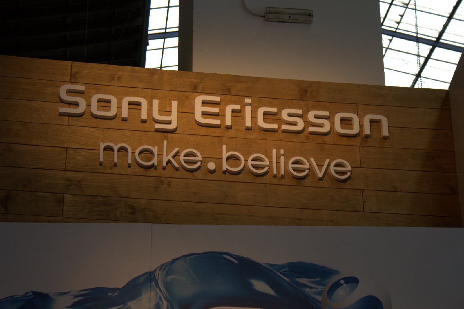 Photo leak suggests Sony Ericsson Windows Phone 7 handsets incoming