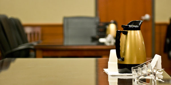 Yelp extortion lawsuit dismissed but not dead