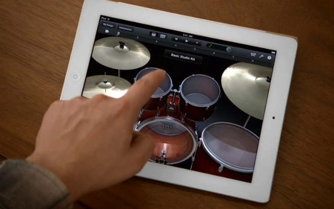 iPad versions of GarageBand and iMovie are now in the App Store