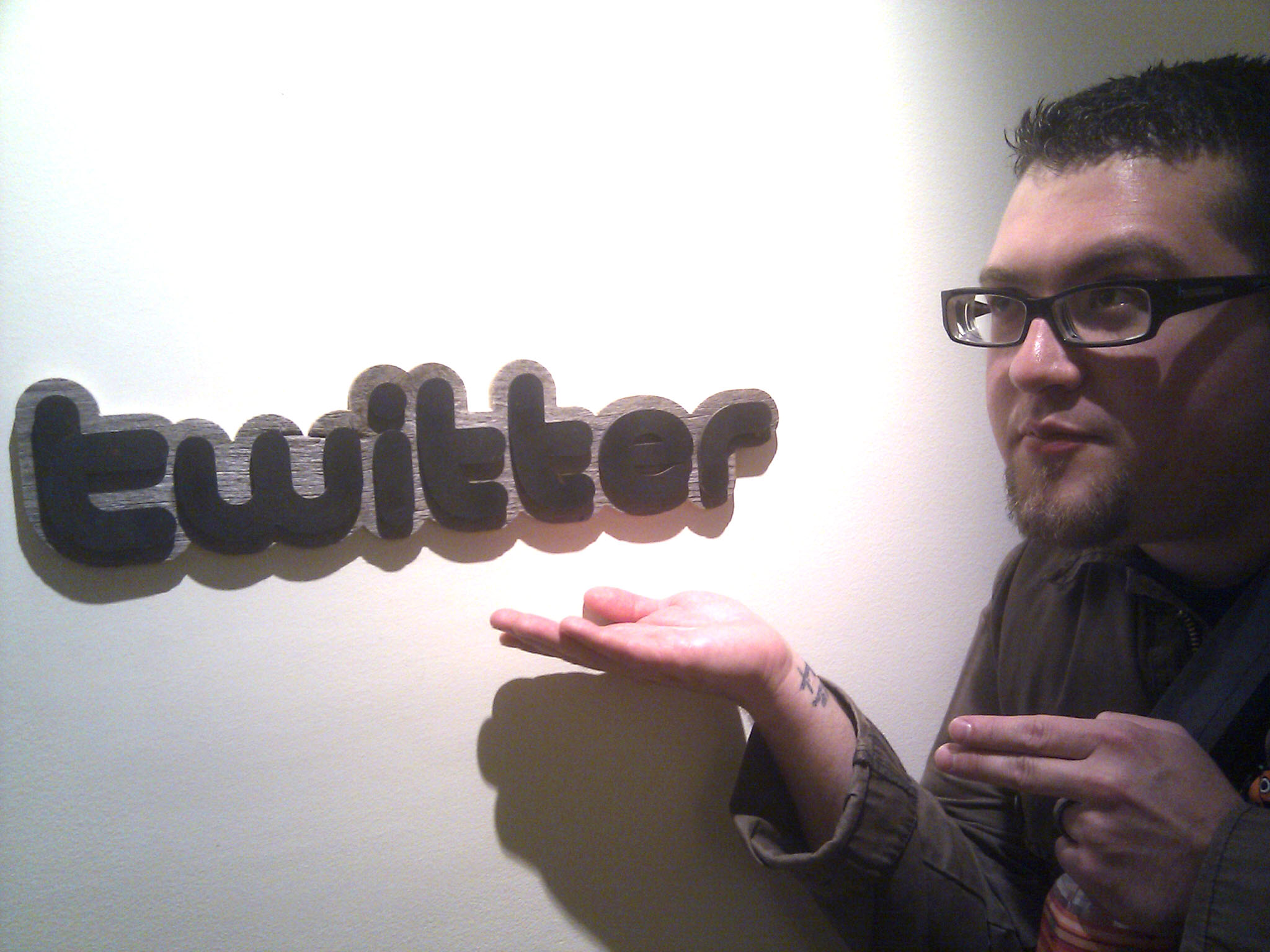 Twitter reportedly considering offering brands Facebook-style pages