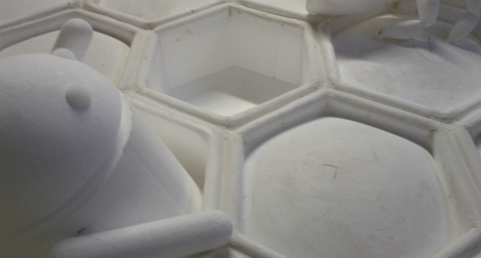 Asus thumbs its nose at Google, releases partial Honeycomb source code