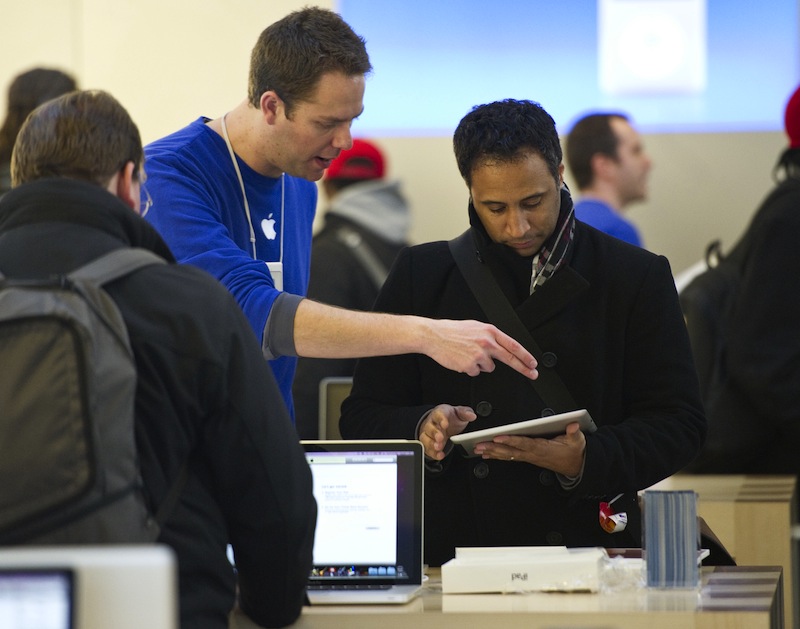 Apple Store staff soon to process orders with iPads running RetailMe software