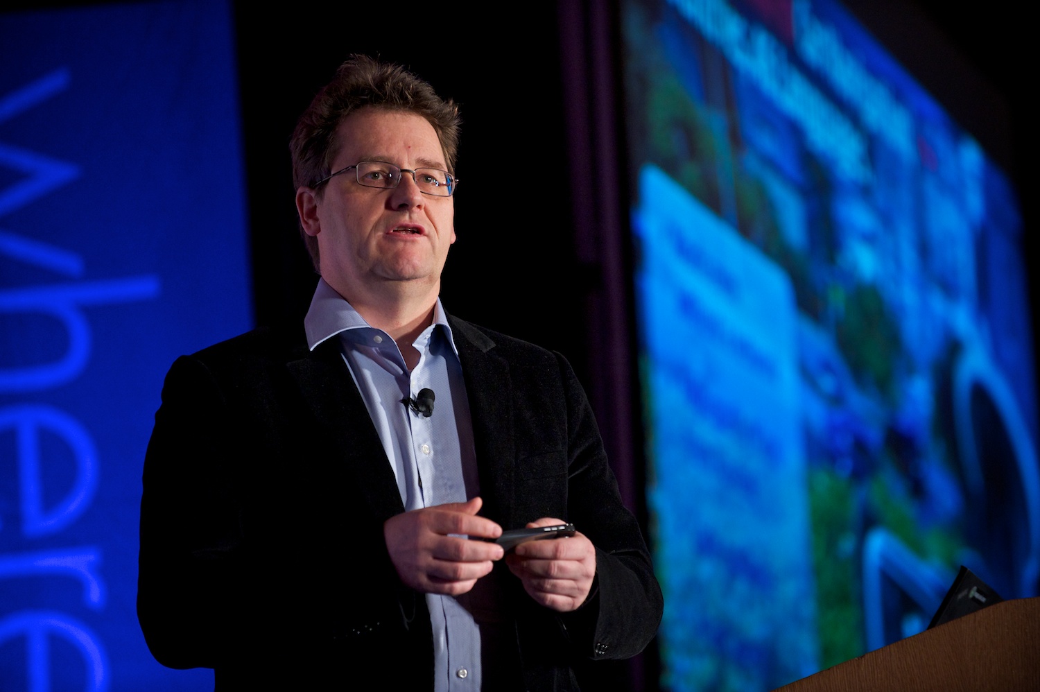 Nokia merges NAVTEQ, Michael Halbherr to lead new location business