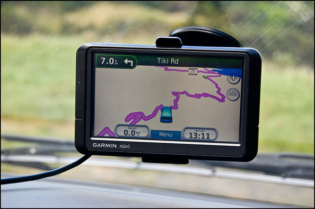 TomTom replaces Google with launch of local search engine for devices