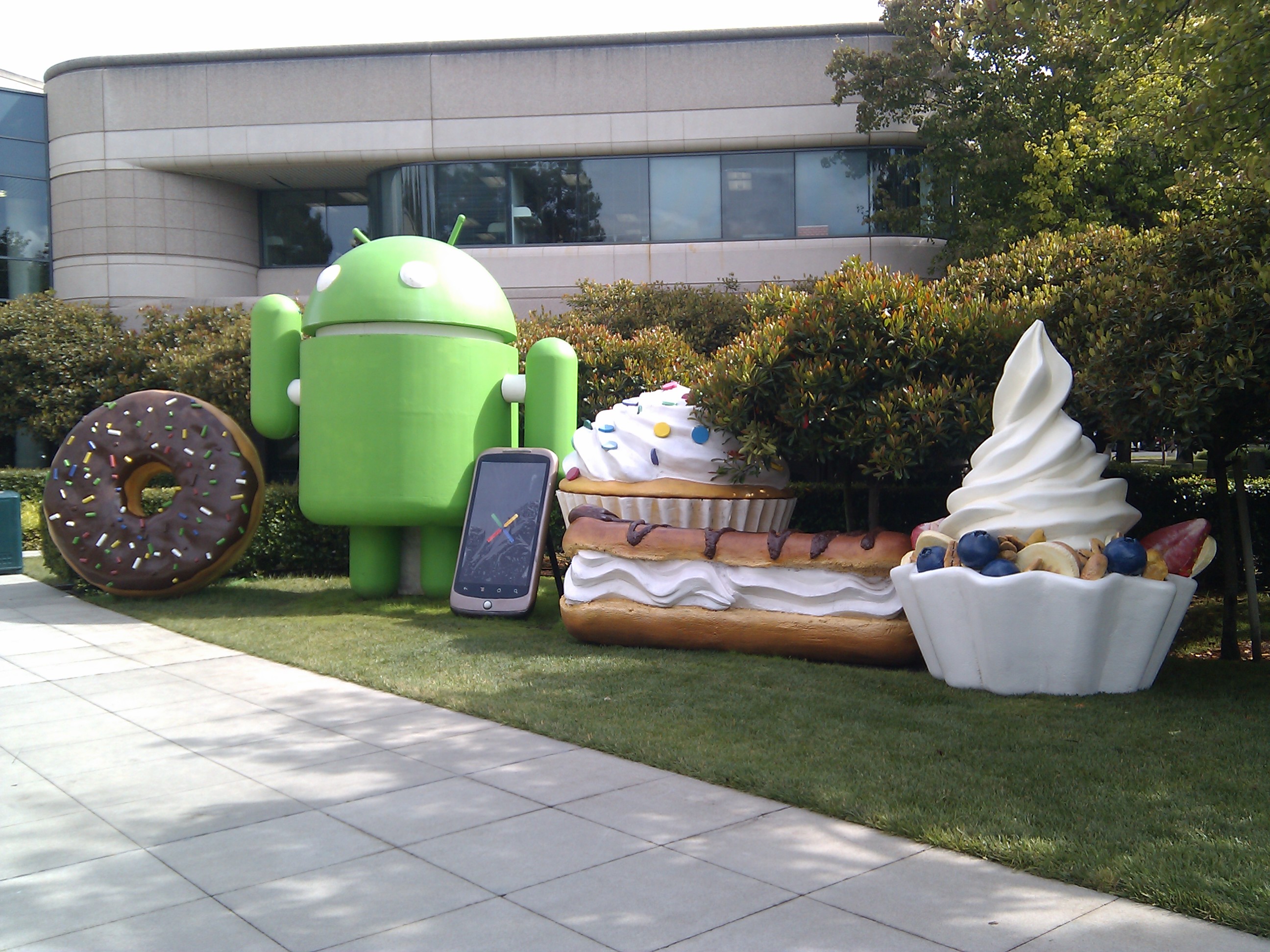 Report: Android accounts for 44.9% of all smartphone sales in the UK