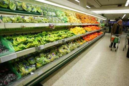 Groupon taps into supermarkets using loyalty cards, aims to reshape local commerce