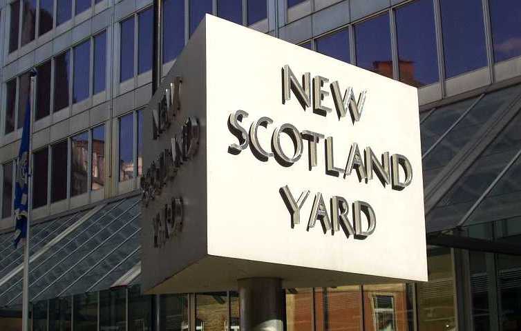 Police use Flickr to identify London riot suspects