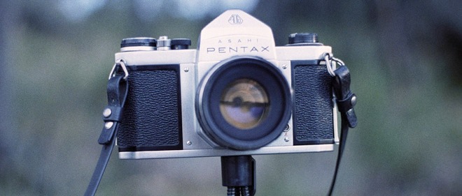 Help-Portrait calls on photographers to give portraits to those in need this holiday season
