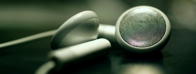 For the first time in the music industry, digital sales surpass physical sales