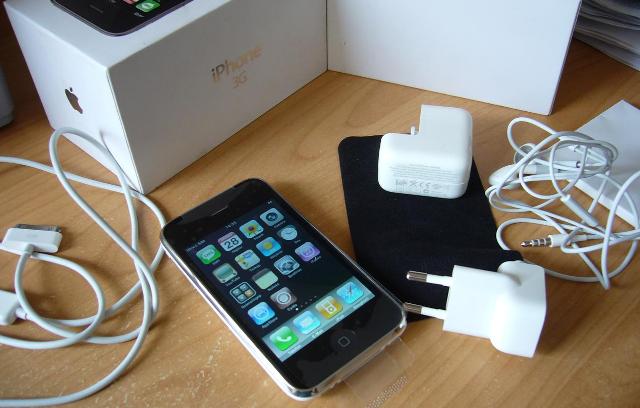 AT&T VP reportedly tells staff the iPhone 5 will be launched in early October