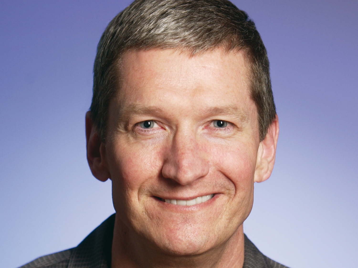 Who is the new Apple CEO Tim Cook?