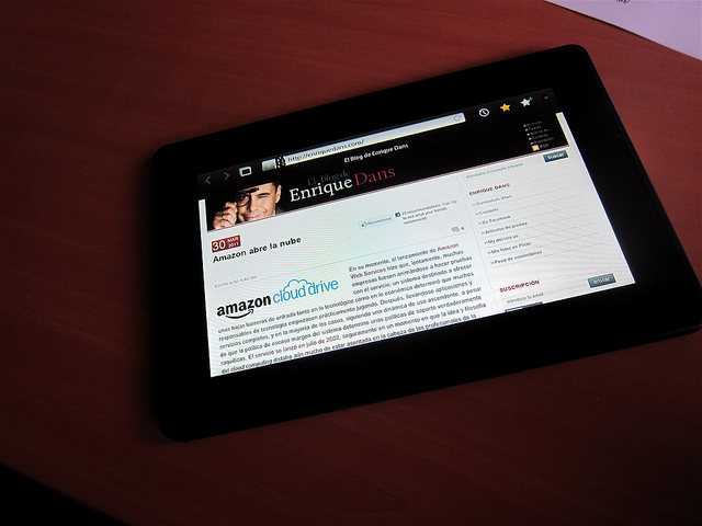 BlackBerry PlayBook manufacturer forced to cut output, layoff workers