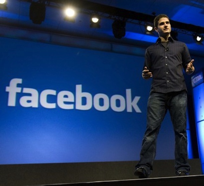 Facebook-made billionaire Dustin Moskovitz still flies economy