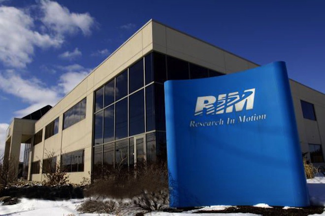 RIM Q2 earnings: Half of its cash is gone, only 200k PlayBooks shipped