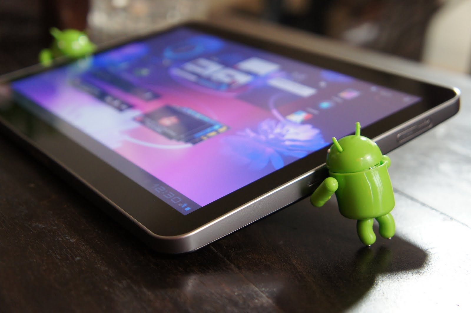 Samsung offers “comforting” deal to Apple in Australian patent case